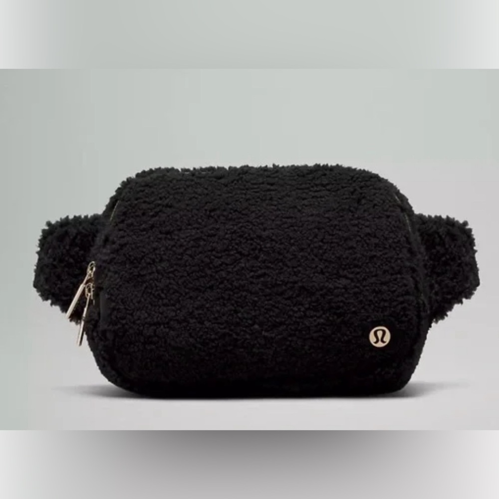 Lululemon Everywhere Belt Bag Large Fleece